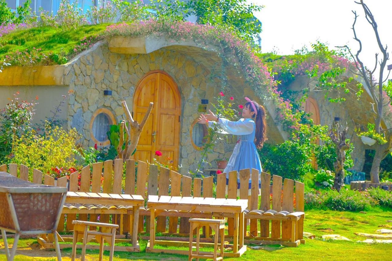 Moc Chau Hobbiton Bed & Breakfast Bagian luar foto